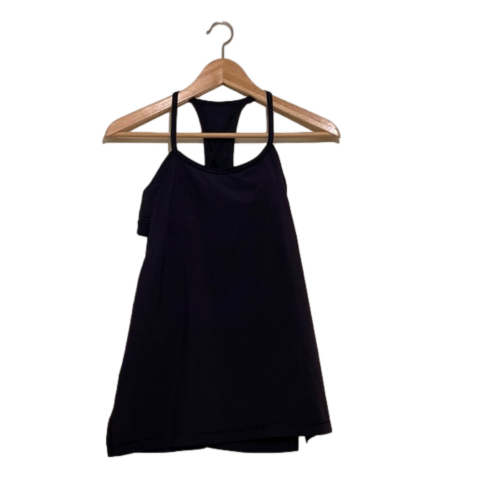 Lululemon athletica black sport tee with built bra. Size S/M